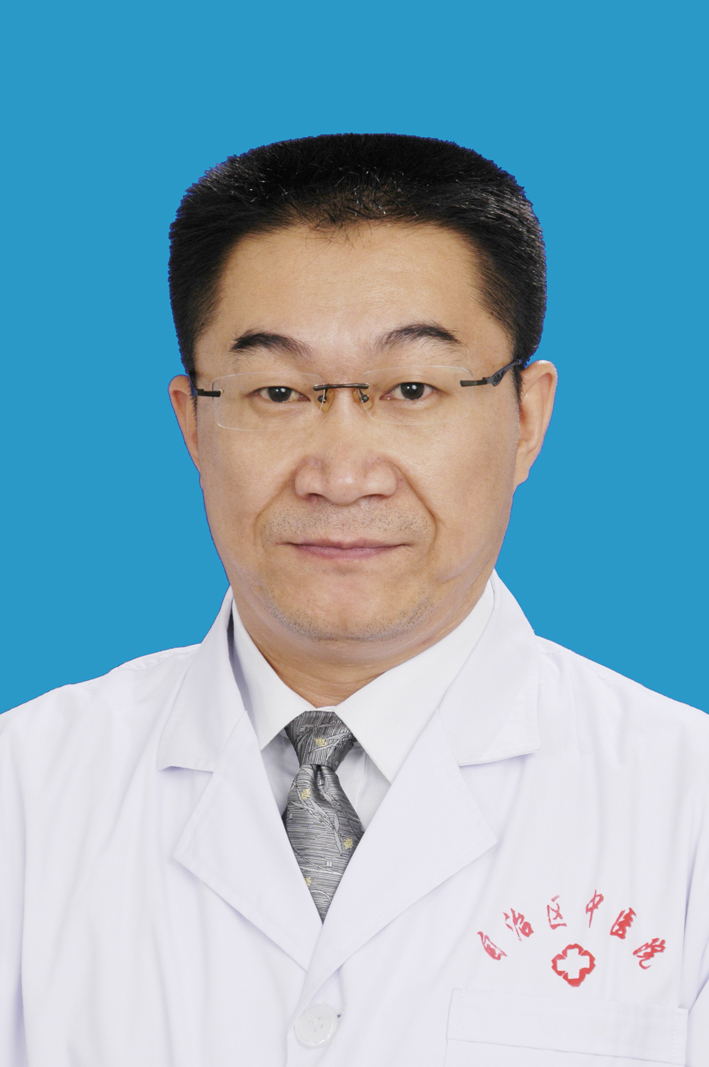 吴群