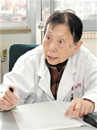 张默道