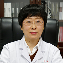 仪立群