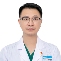 李鑫