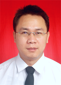 李华伟