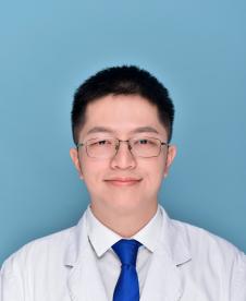 李萌