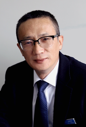 龙拥军