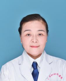 何梓静