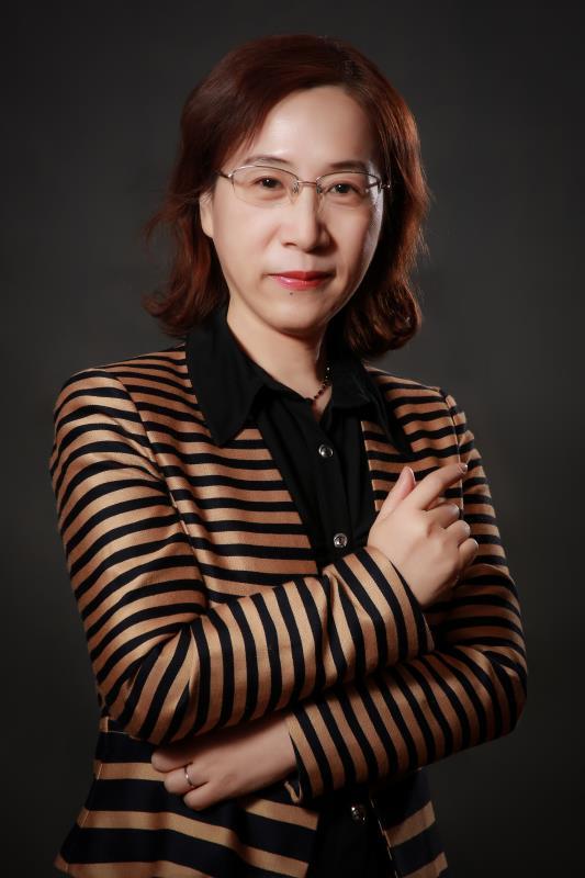 匡洪宇
