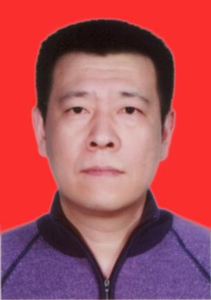杨铭