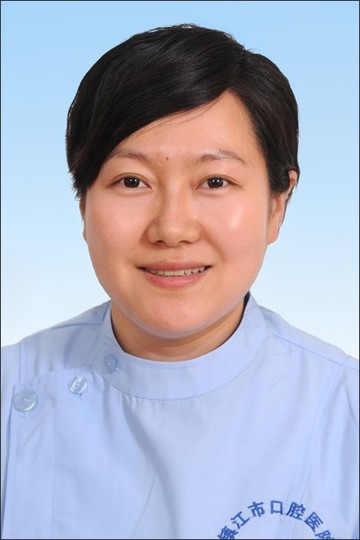 陈佳