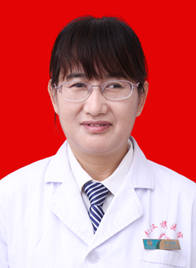 尹万新