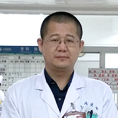 邱俏峰