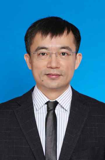 李强