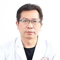 彭弘