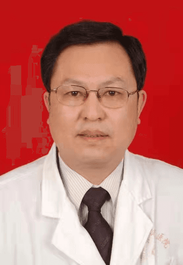 邱萌菲