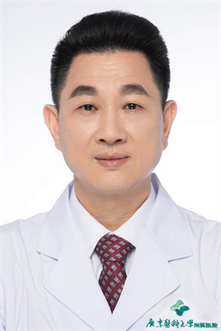 李果明