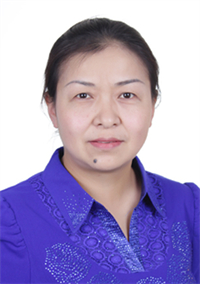 杨霞