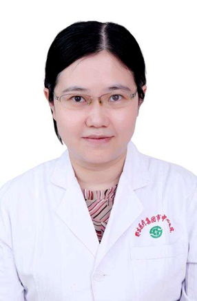 李易