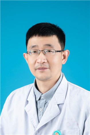 禚明
