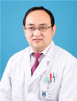 李前前