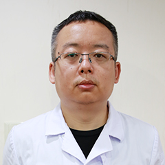闫亮