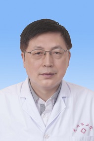 李名龙