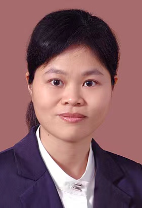 何贾红