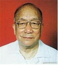 于己百