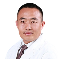 王亮