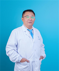 靳丕东