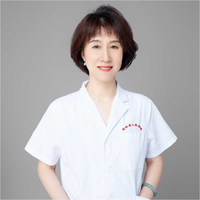 张铁英