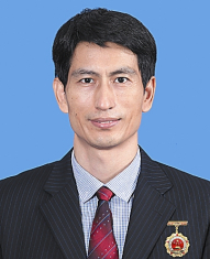 杨荣利
