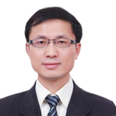 王震