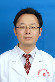 龙飞攀