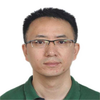 李英彬