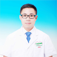 李金伟