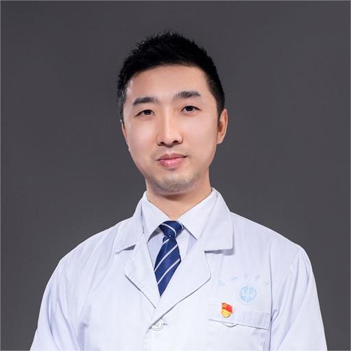 黄亮