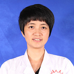 李季芳