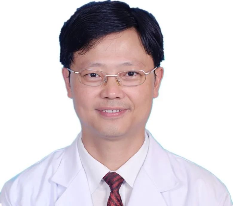 何杨伟