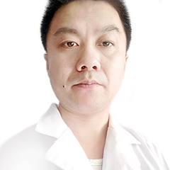 李伟