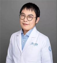 李斌