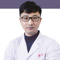 郑磊