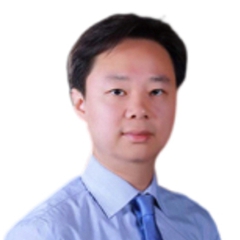 李震