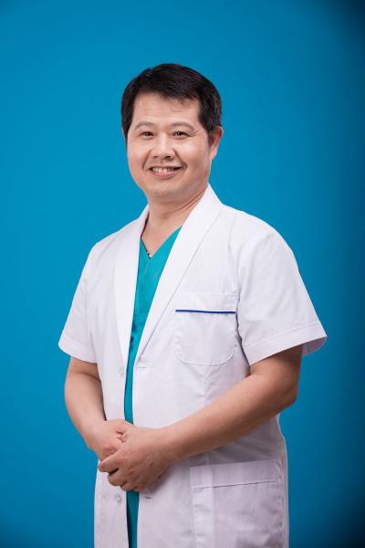 李芳