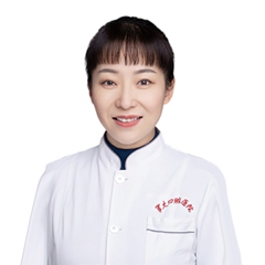 张旻