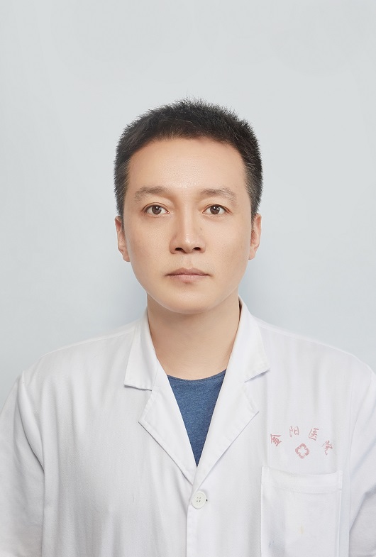 李强