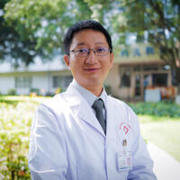 李寅