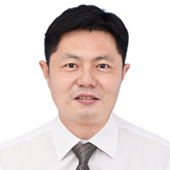 侯立泳
