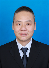 何亚军