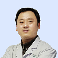 何亮军