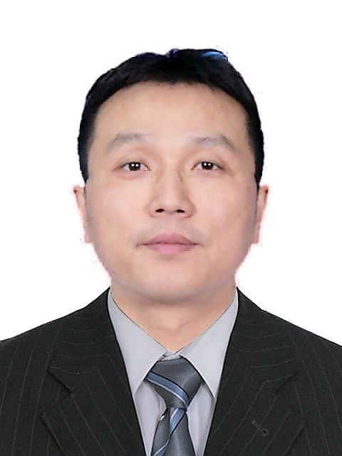 王育新