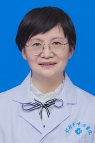 何秋英