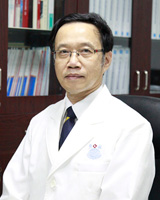 黄健初